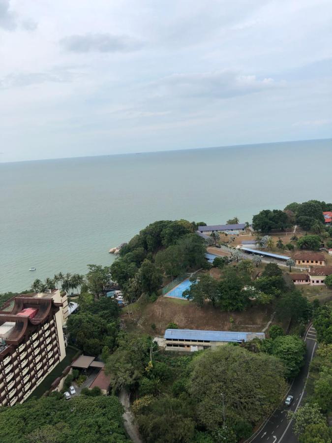 Beach Resort Home Stay Sri Sayang Apartment Batu Ferringhi 2Bedroom Ngoại thất bức ảnh