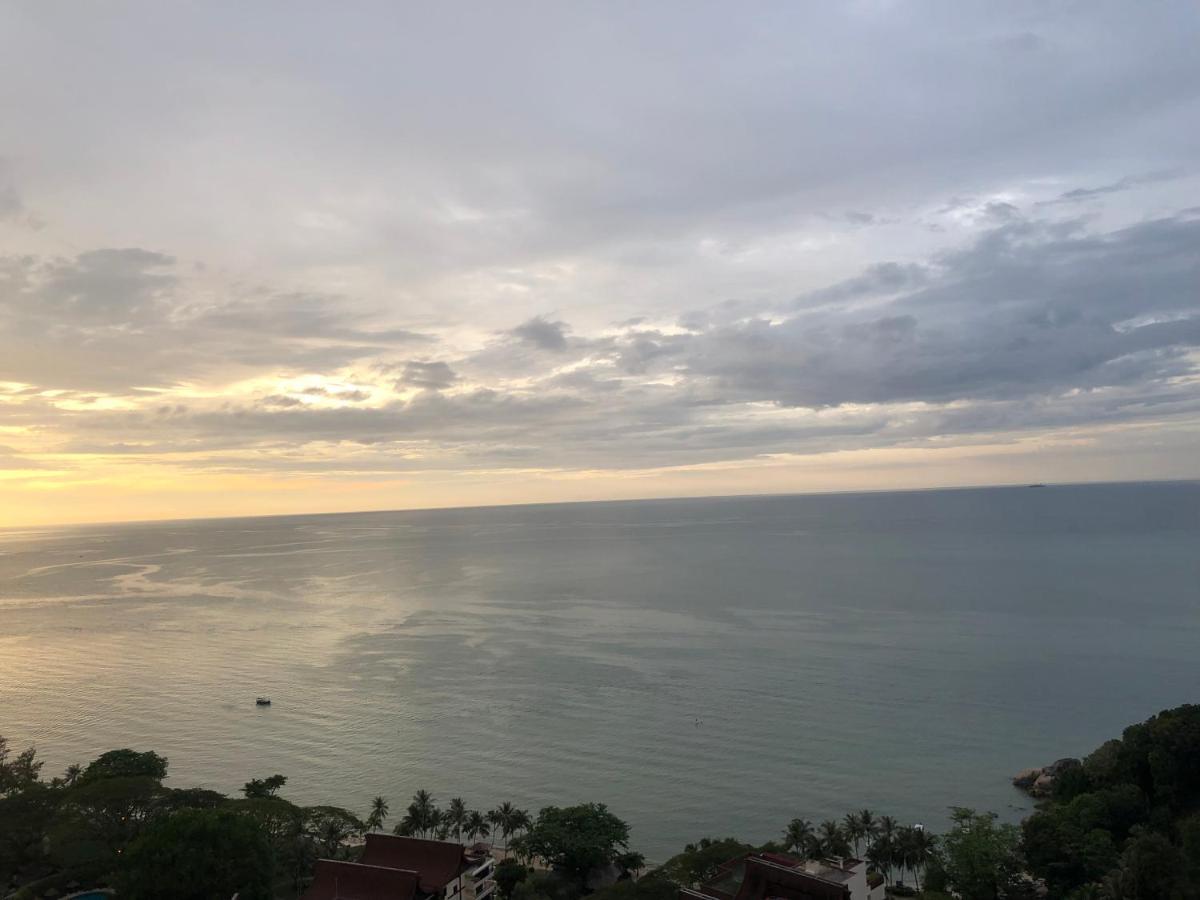 Beach Resort Home Stay Sri Sayang Apartment Batu Ferringhi 2Bedroom Ngoại thất bức ảnh