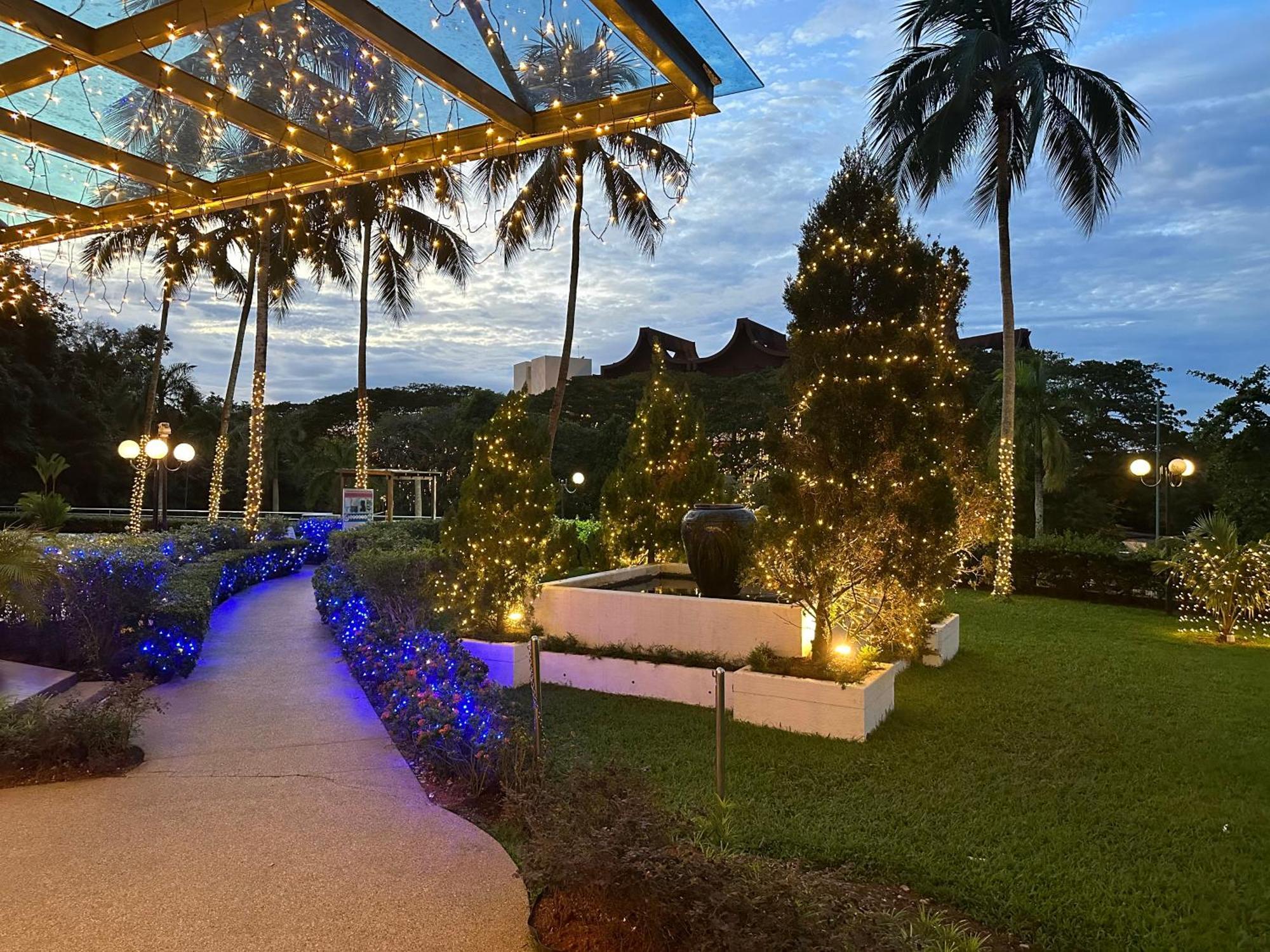 Beach Resort Home Stay Sri Sayang Apartment Batu Ferringhi 2Bedroom Ngoại thất bức ảnh