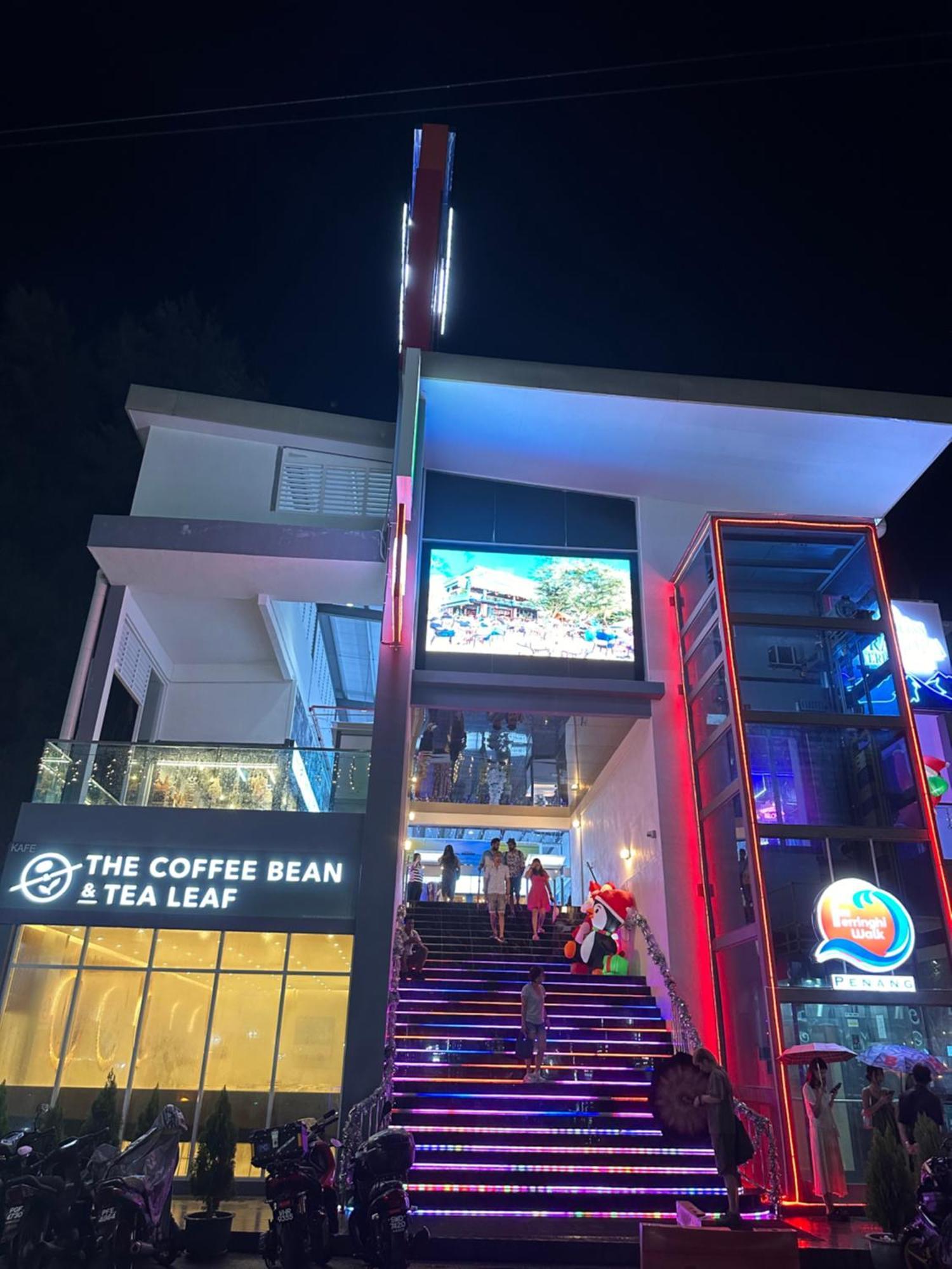 Beach Resort Home Stay Sri Sayang Apartment Batu Ferringhi 2Bedroom Ngoại thất bức ảnh